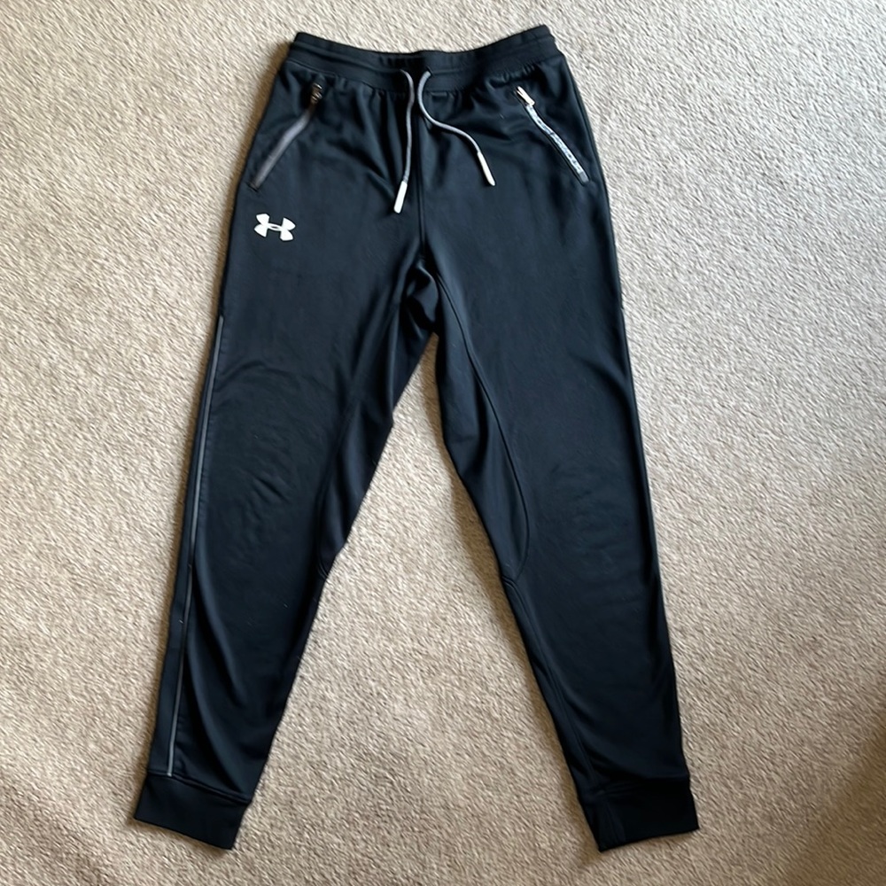 Under Armour Youth Large Athletic Pant Black with Zippered Pockets